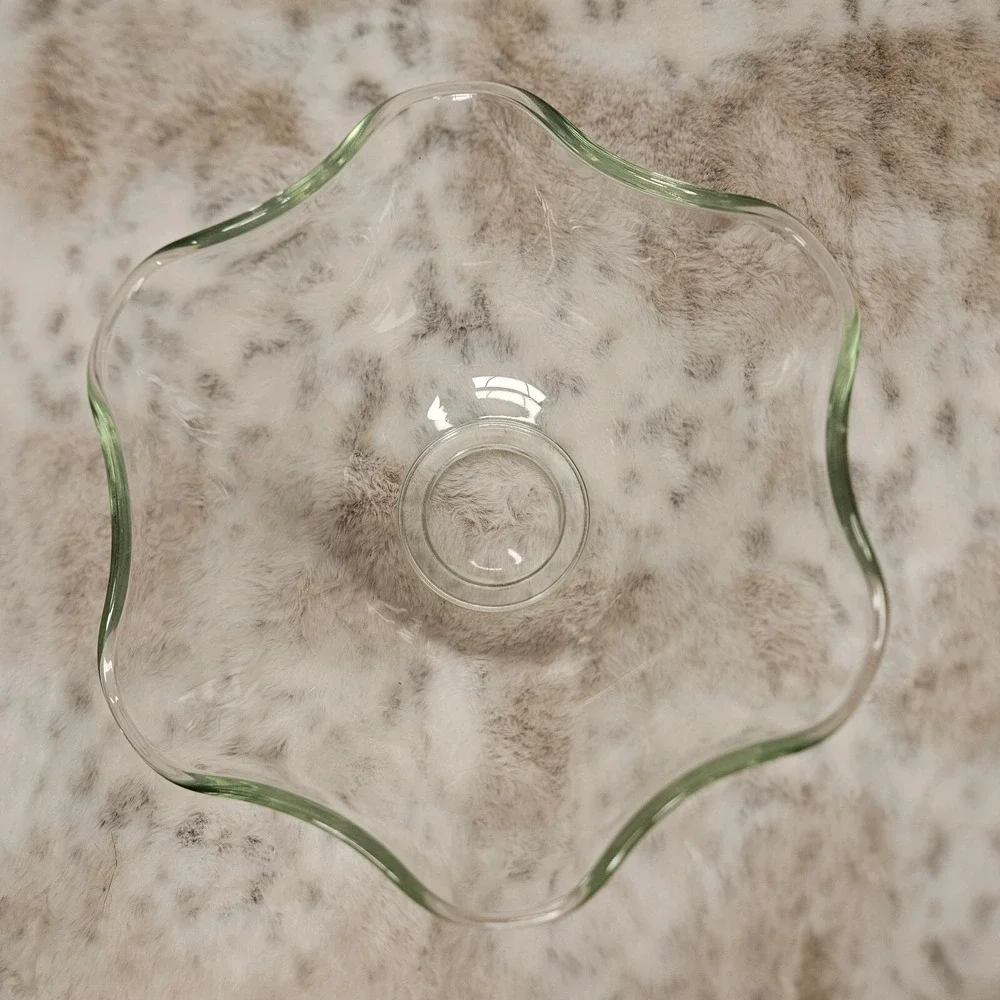 Clear Round Wave Glass Bowl Unbranded Food‎ Serving Decor Heavy 3lbs Versatile
